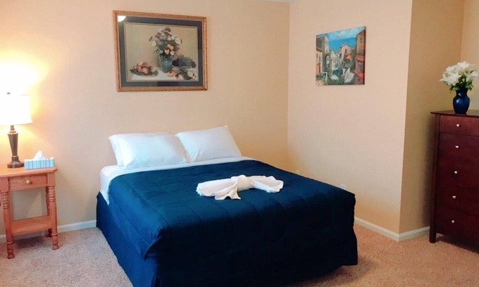 Downtown Greensboro Apartment | Beautiful apartment in Historic Downtown area, perfect for long term stays