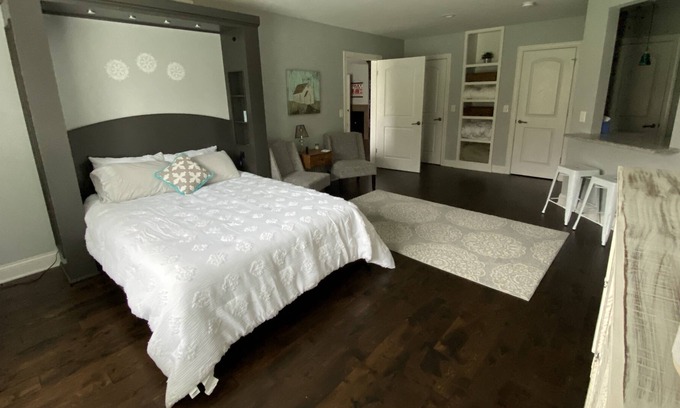 Thompson's Station House | Beautiful, basement apartment living 10 minutes from Franklin, TN.