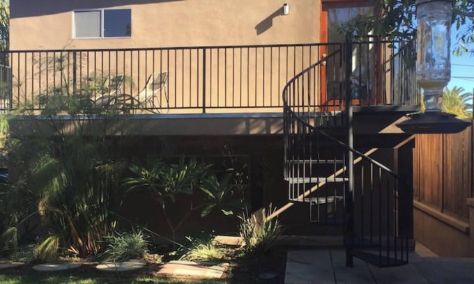 Point Loma Heights House | Beautiful Back House in Ocean Beach