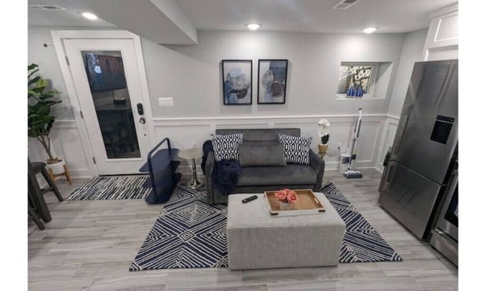 Columbia Heights Apartment | Beautiful Basement Apartment