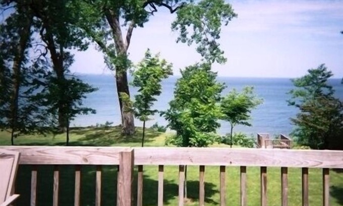 Riverside House | Beautiful Beach Front Luxury Home on Lake Michigan, Private Beach, Pool, Hot Tub