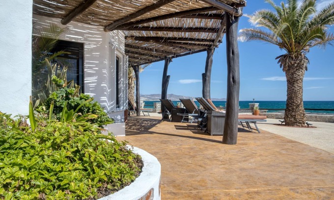 Buenavista House | Beautiful Beach House Right on the Sea of Cortez