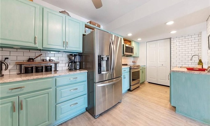 Belleair Beach Condo | Beautiful Beach Condo just steps to the sand!
