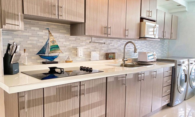 Dorado del Mar Villa | Beautiful Beachfront Villa, Totally Remodeled, 30 min to BAD BUNNY CONCERT