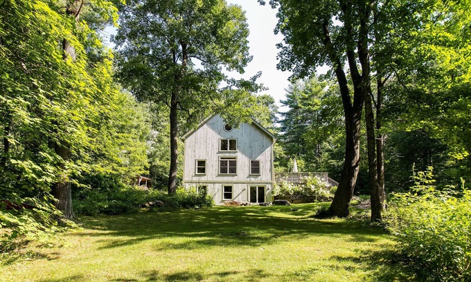 Monterey House | Beautiful Berkshire family home
