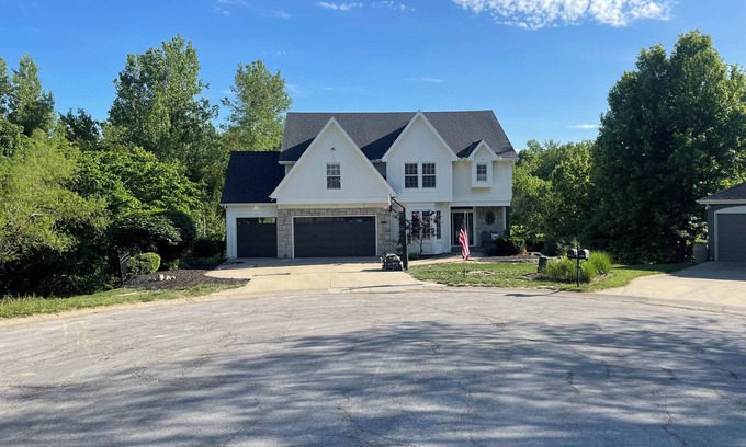 Parkville House | Beautiful & BIG Home with room to play!
