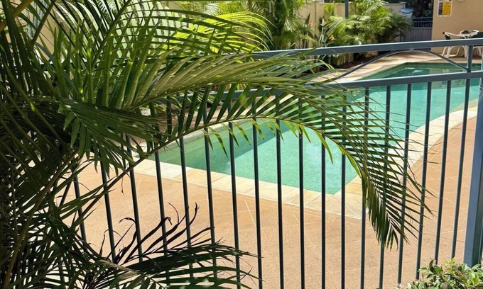 Bilinga Apartment | Beautiful Bilinga Beach Apartment, Peaceful yet close to airport & all amenities