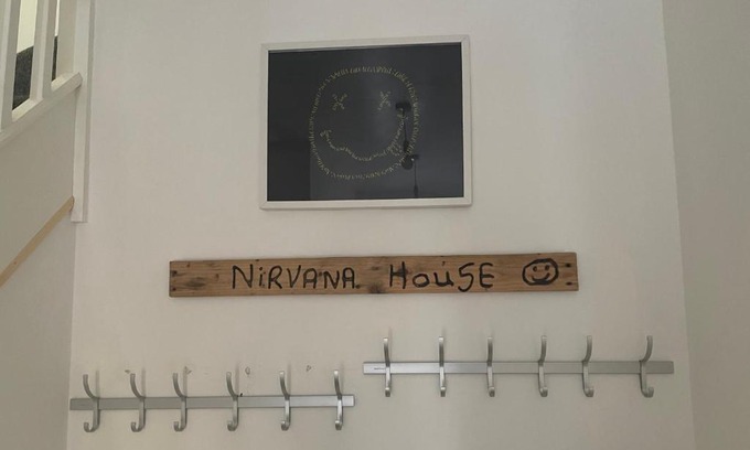 Deepcar House | Beautiful brand new 3-Bed House in Sheffield