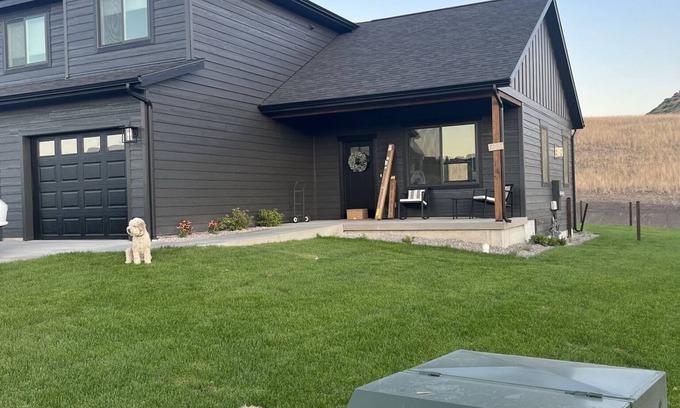 Missoula House | Beautiful brand new build with stunning mountain views