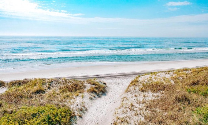 Brigantine Apartment | Beautiful Brigantine Condo - Walk to Beach!