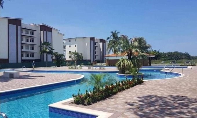 Bejuco Villa | Beautiful bright 2 bedroom 2 bathroom villa, steps to private beach.