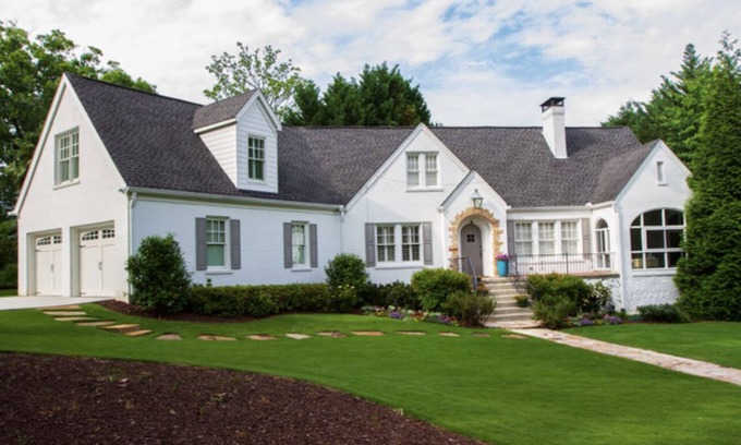 Garden Hills House | Beautiful Bright 6 bedroom home in the heart of Buckhead