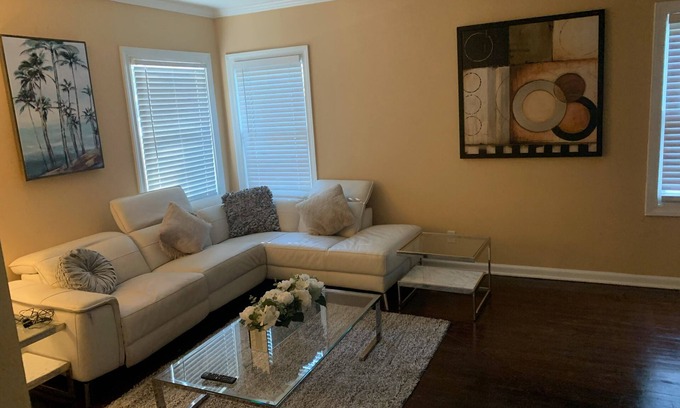 Garden Hills House | BEAUTIFUL BUCKHEAD LIVING 1BDR