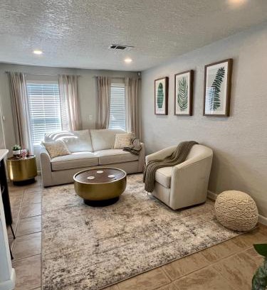 College Park House | Beautiful Bungalow