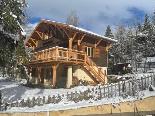 Monetier-les-Bains Ski Chalet | Beautiful cozy chalet with mountain view