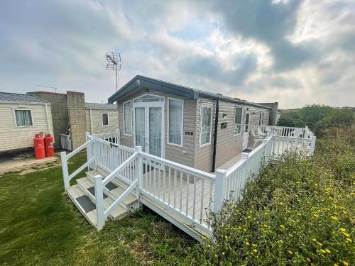 Walton on the Naze Other | Beautiful Caravan With Decking At Naze Marine Park, Sleeps 8 Ref 17341Br