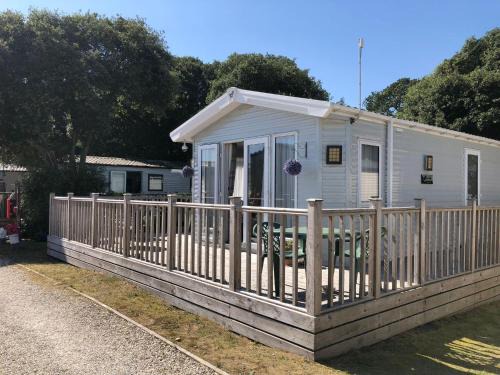 Corton Other | Beautiful Caravan With Decking At Azure Seas Ref 32060Az