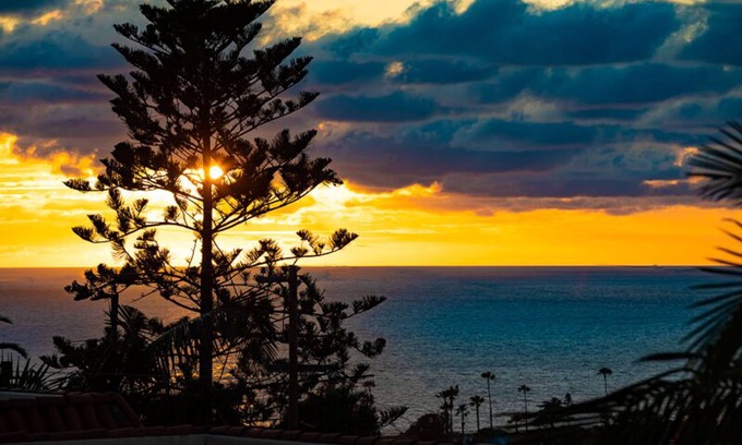 Cardiff-by-the-Sea Cottage | Beautiful charming beach cottage with amazing ocean views