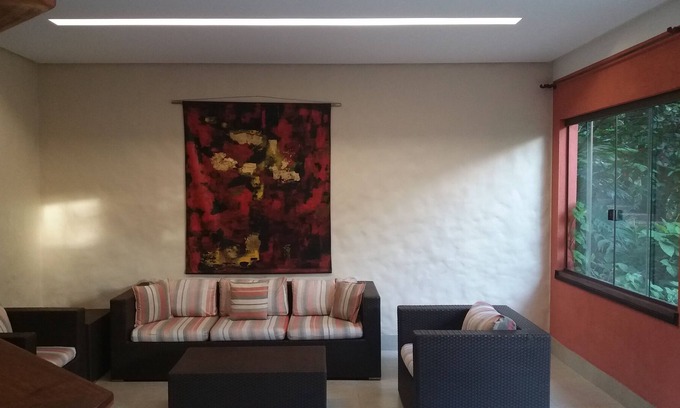 Lago Sul Ski Chalet | BEAUTIFUL CHALET IN LAGO SUL 1 BEDROOM SUITE, 1 BATHROOM, DINING ROOM AND TV, KITCHEN