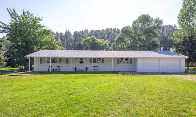 Rapid City House | Beautiful Chapel Valley