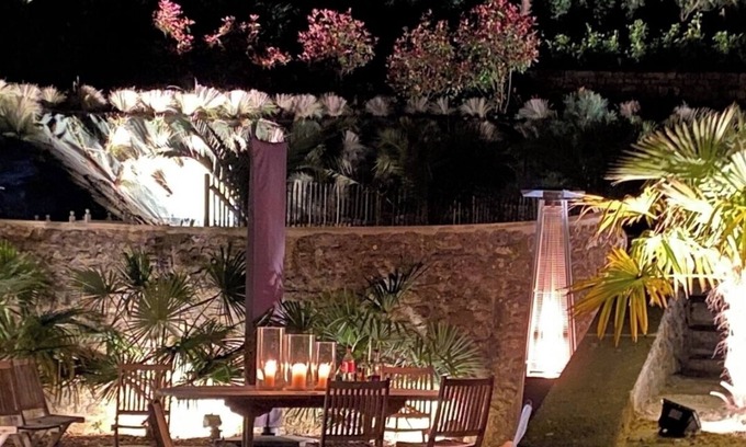 Jullouville Villa | Beautiful character villa 300 metres from the beach