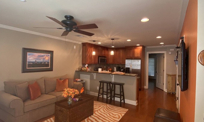 Clemson Condo | Beautiful Clemson condo less than a mile from campus and downtown.