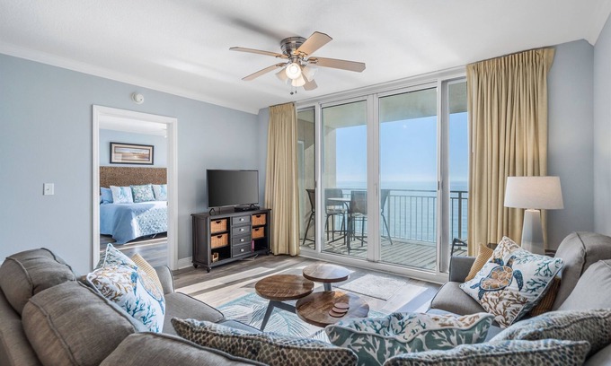 Panama City Beach Resort | *Beautiful condo! * Great amenities!