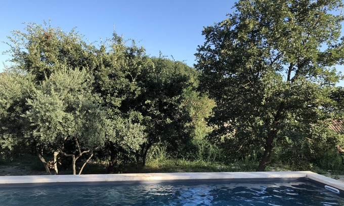 Forcalquier House | Beautiful contemporary house, swimming pool, terrace and large garden