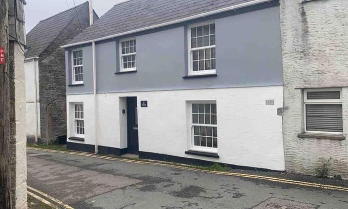 Saint Columb Major House | Beautiful Cottage in Central St Columb Major