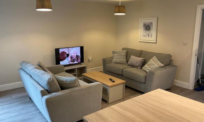 Ashbourne House | Beautiful Cottage in Ashbourne
