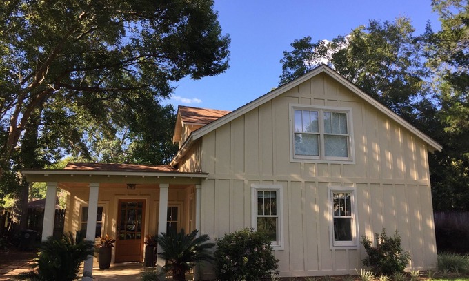 Fairhope Cottage | Beautiful Cottage On Fairhope Avenue, Walking Distance To Downtown