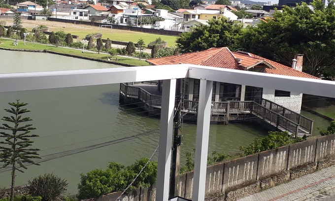 Ze Amandio Apartment | Beautiful coverage on sc bombs