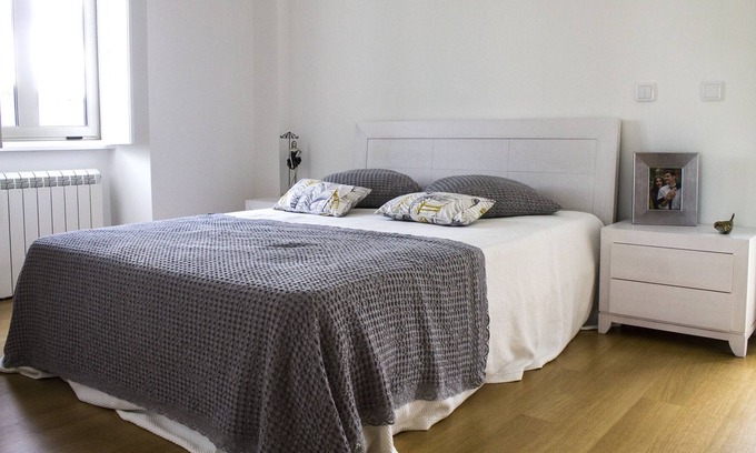 Juncal Cottage | Beautiful cozy cottage near Nazaré, Leiria & Batalha