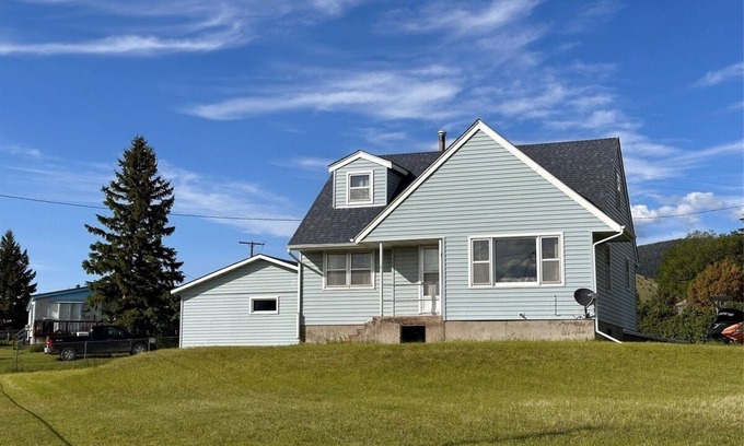 Philipsburg House | Beautiful Cozy home in Philipsburg