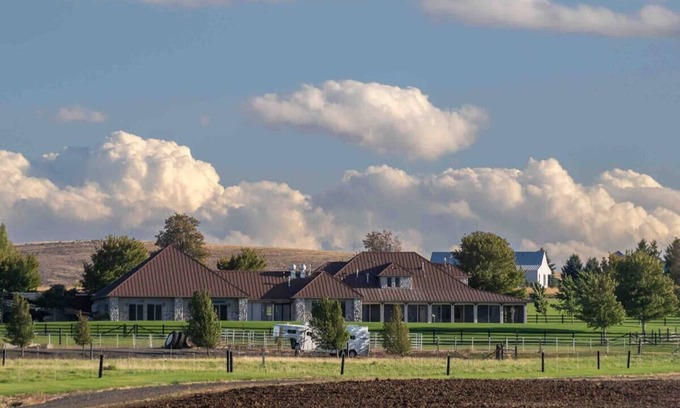 Ellensburg House | Beautiful Ellensburg Ranch Estate with Indoor Pool