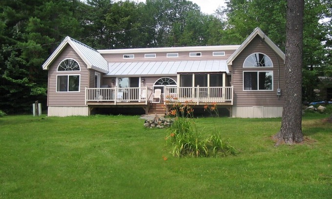 Embden Cottage | Beautiful Embden Single Level Lakehouse