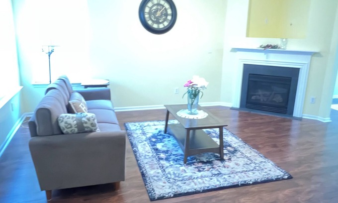 Charlotte House | Beautiful end unit vacation home for short term rental with adequate sunlight.