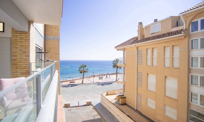 Torre de la Horadada Apartment | Beautiful Beachfront Two Bedroom Apartment