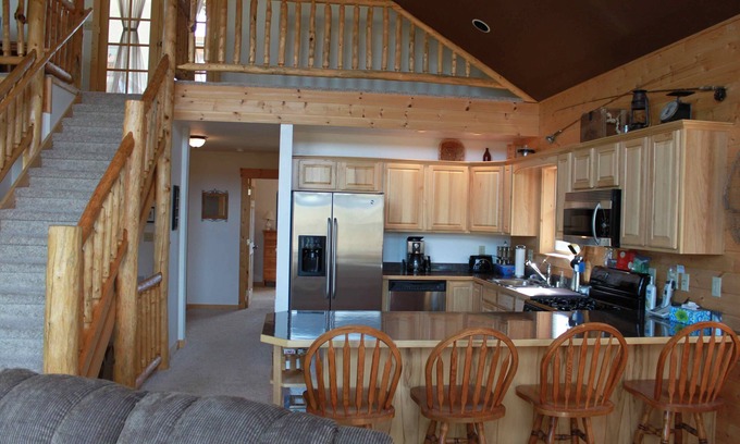 Twin Lakes Cabin | Beautiful Family And Pet Friendly Mountain Cabin