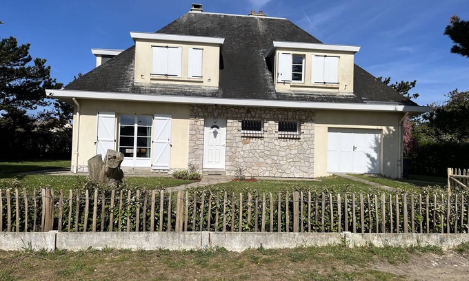 Sainte-Cecile-Plage House | Beautiful family home near beach Sainte-Cécile