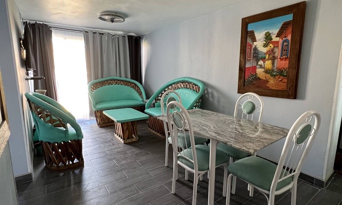 Gustavo Diaz Ordaz Apartment | Beautiful family oriented 2 bedroom apartment