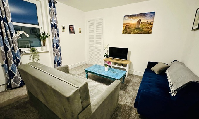 Galashiels Apartment | Beautiful flat for 4 guests in great Location in the heart of Galashiels