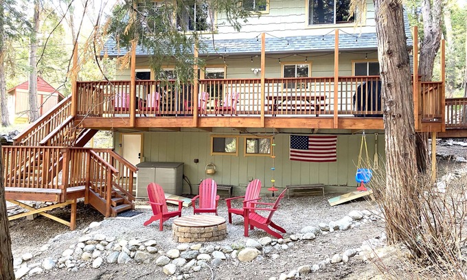 Cedar Glen Cabin | ✥ Beautiful Forest, Family Friendly cabin, Lake Access , Pets Welcome ✥