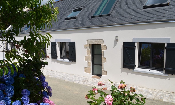 Plozevet House | Beautiful, freshly renovated farmhouse with all comforts in the center of Audierne Bay