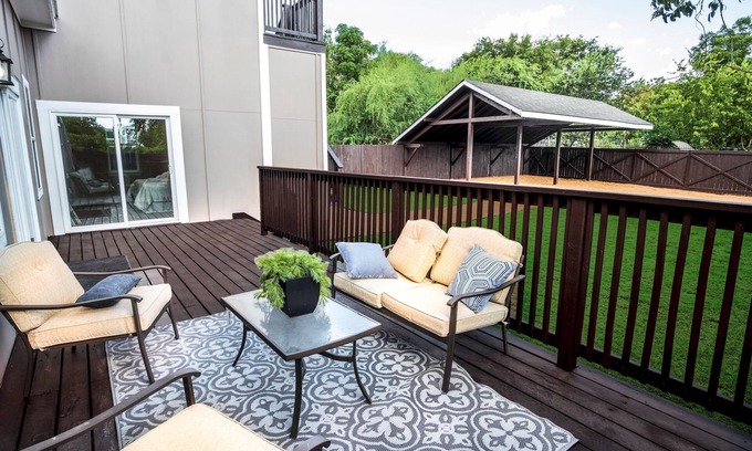 Near East Side House | Beautiful Guest House on New Built Home Near Downtown
