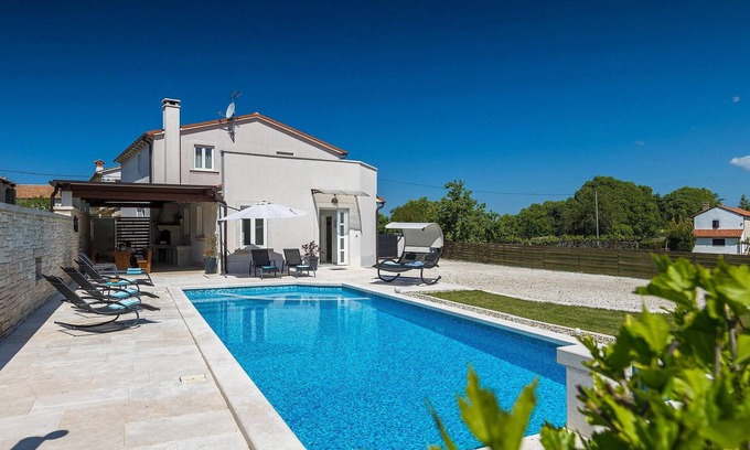 Sveti Petar u Sumi House | Beautiful home in Sveti Petar u Sumi
