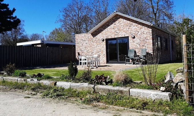 Baarland House | Beautiful holiday home with shared pool