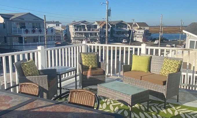 Townsend's Inlet House | Beautiful Home - Bay Block - Family Neighborhood In Townsend's Inlet