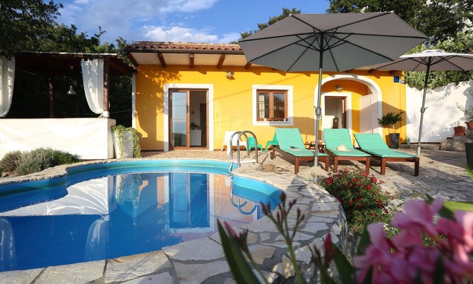 Ripenda Verbanci House | Beautiful home in Ripenda Verbanci