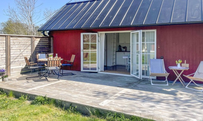 Blido House | Beautiful home in Blidö with WiFi